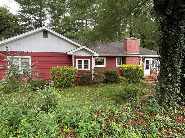 529 Alta Vista Dr, Hendersonville, NC 28791