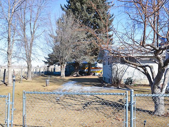 2nd image of 2930 S Pioneer Dr