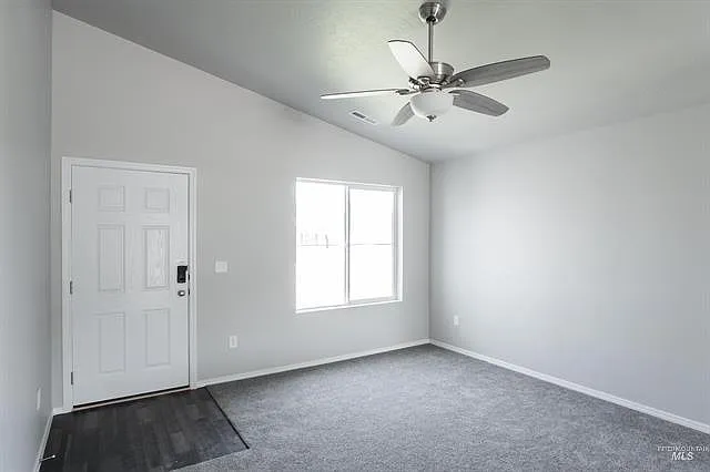 20349 Stockbridge Way — Photo 4