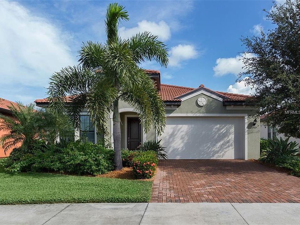 1st image of 23769 Waverly Cir