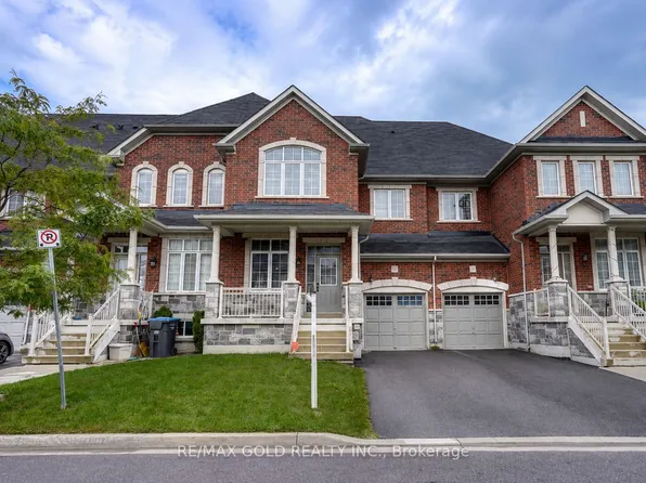 35 Saint Dennis Rd, Brampton, ON L6R 3W7