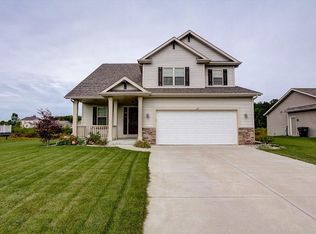 1128 Red Oak Cir, Johnson Creek, WI 53094