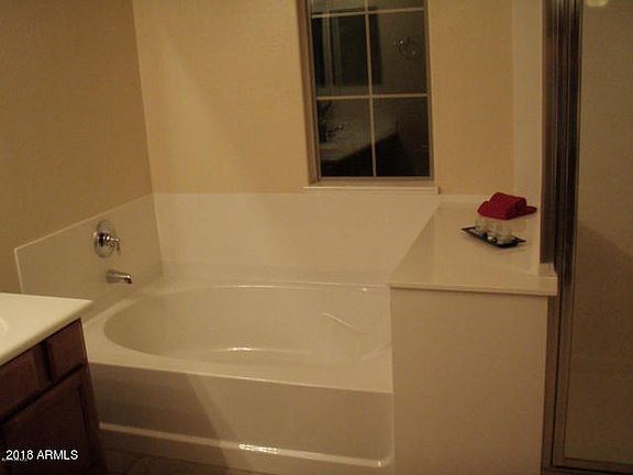 5th image of 3010 S 81st Ln
