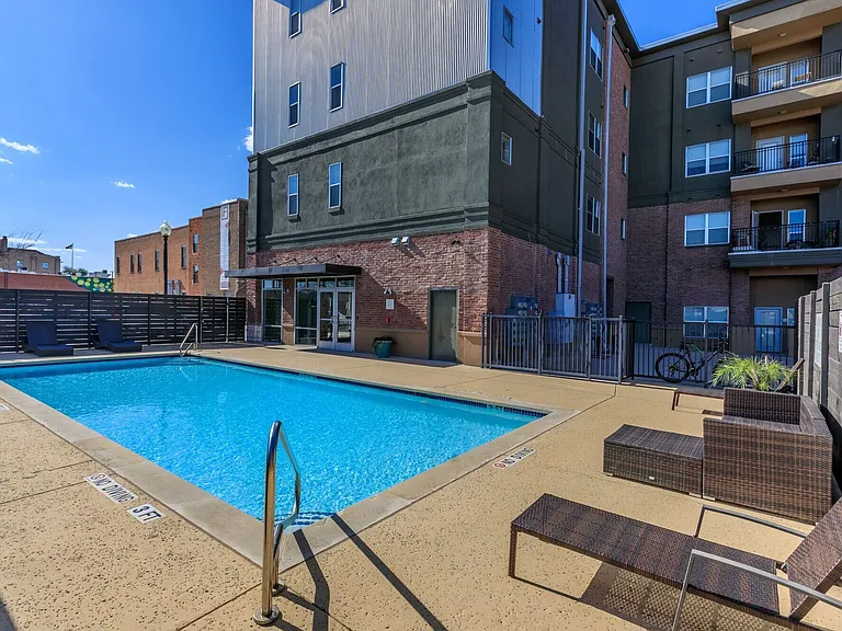 Franklin Place — Photo 14