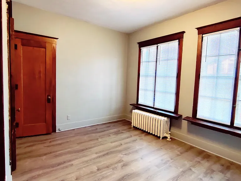 310 N Elm St #4 — Photo 4