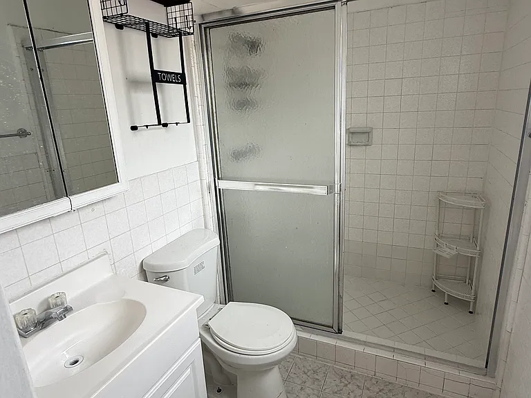 7137 Hawthorn Ave #3 — Photo 20