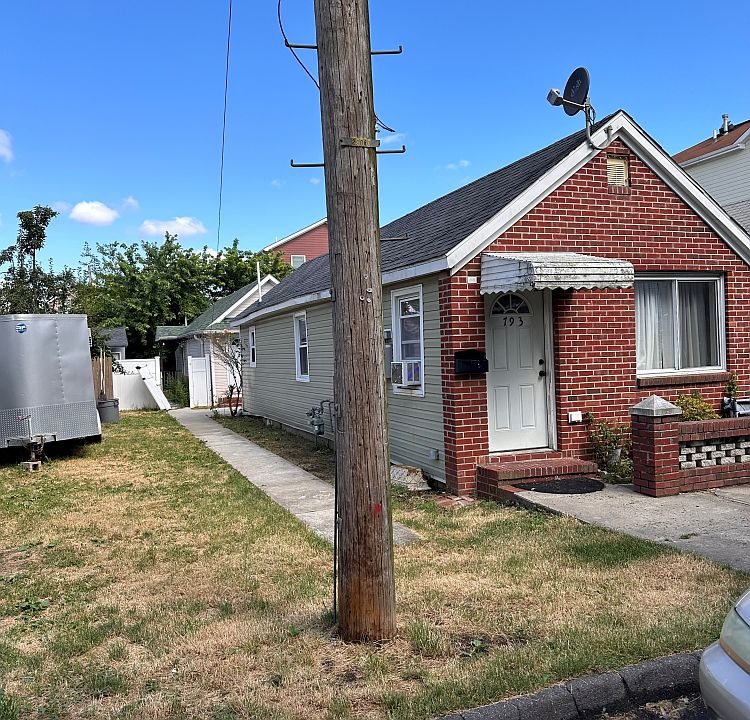 2nd image of 793 Patterson Ave