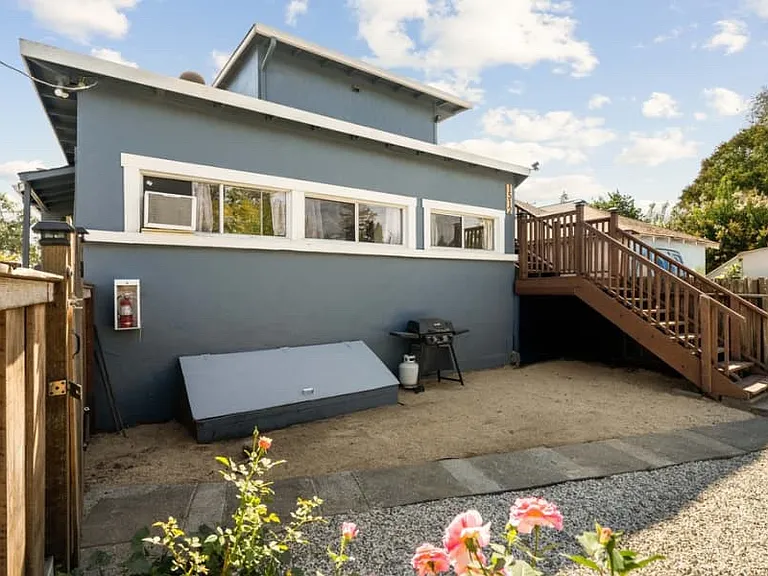 1512 Pine St — Photo 16