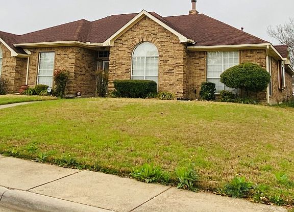 2nd image of 709 Kelsie Ln