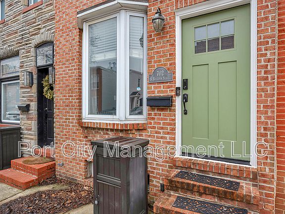 3rd image of 702 S Bouldin St