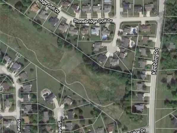 7334 Stonebridge Dr, Maryville, IL 62062