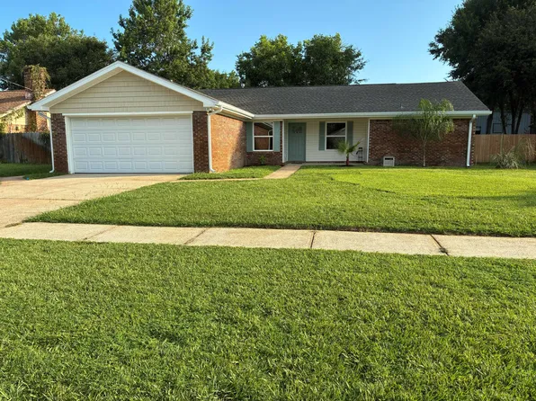 531 Brian Cir, Mary Esther, FL 32569