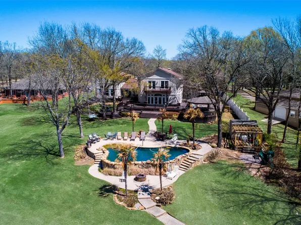 114 Hulan Dr, Kerens, TX 75144