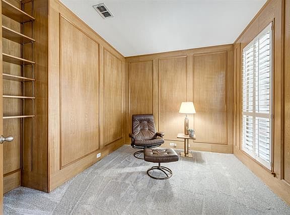 5th image of 1064 W Winding Creek Dr