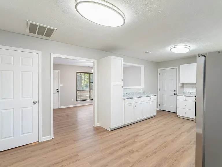 2809 Lay Ave — Photo 13