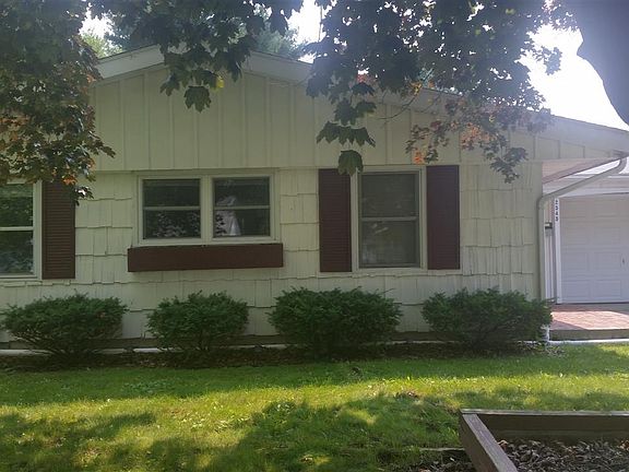2nd image of 2545 Cayuga Trl