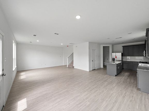 3rd image of 24620 Applewood Crest Ln