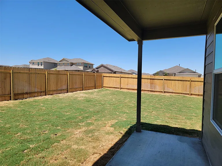 100 Montego St — Photo 24