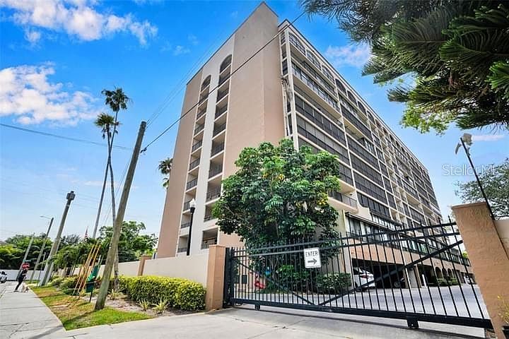 1st image of 3211 W SWANN AVENUE #202