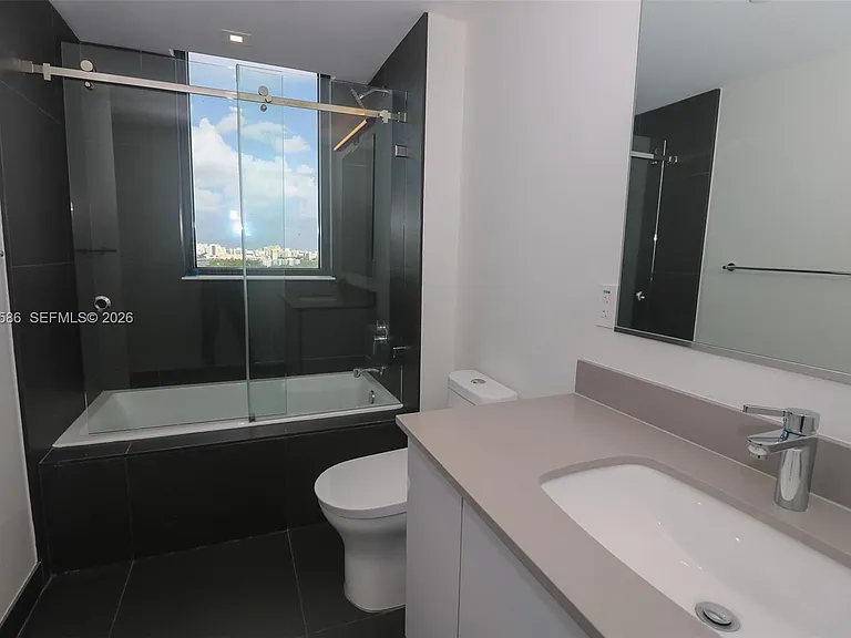 1600 NE 1st Ave #1010 — Photo 16