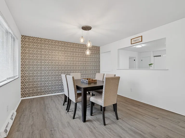 1553 Cove Ln — Photo 12