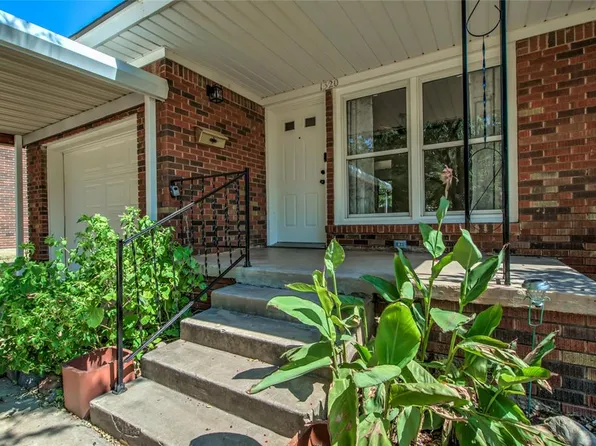 1320 S Littler Ave, Edmond, OK 73034