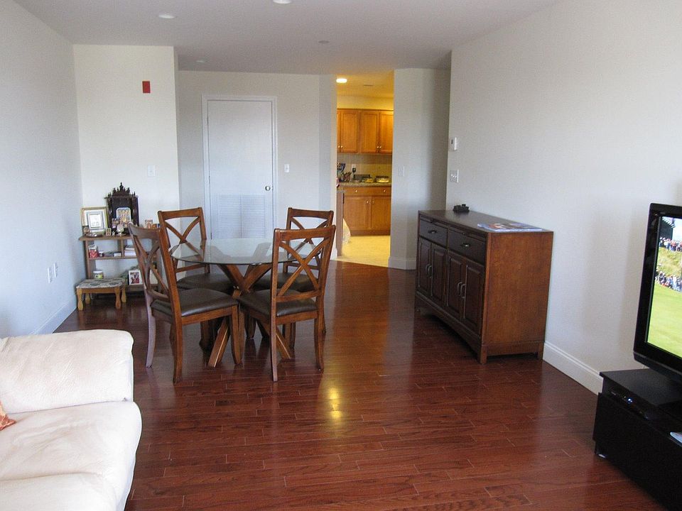 Living Room - angle 2