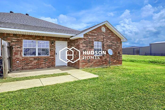 2 bed, 2.0 bath, 995 sqft, $949 — Photo 3