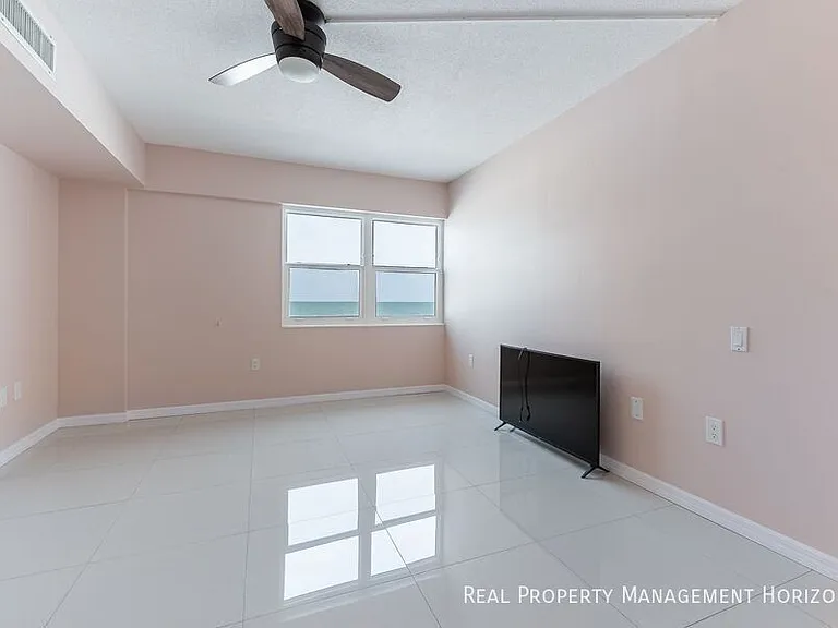 1700 Benjamin Franklin Dr #3B — Photo 10