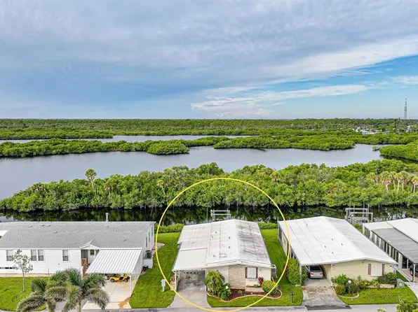 107 Lazy River Rd, North Port, FL 34287