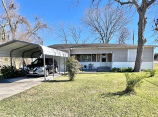 6321 Tacquard Dr, Hitchcock, TX 77563