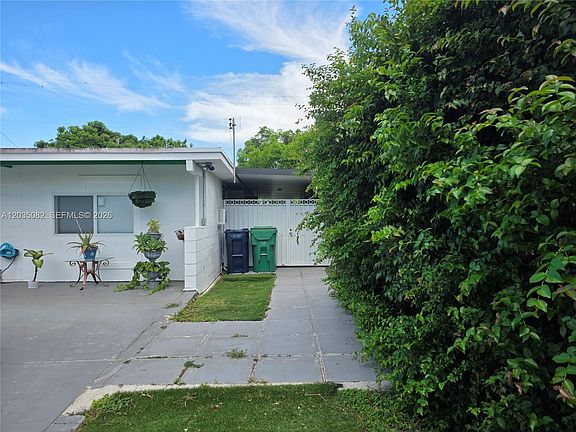 2nd image of 10220 SW 164th St
