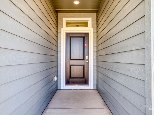 7417 E Shields Dr, Nampa, ID 83687