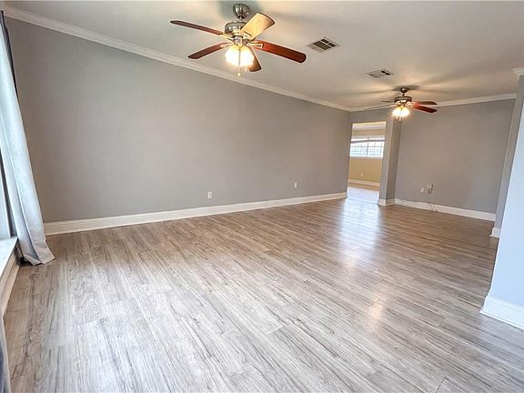3rd image of 2017 Yorktowne Dr