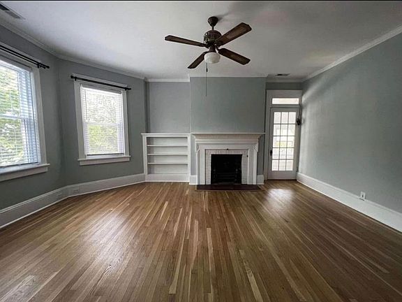 5th image of 218 E 42nd St APT 2