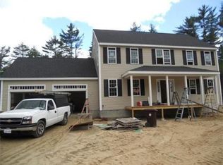 11 Candle Paper Ln, Wareham, MA 02571