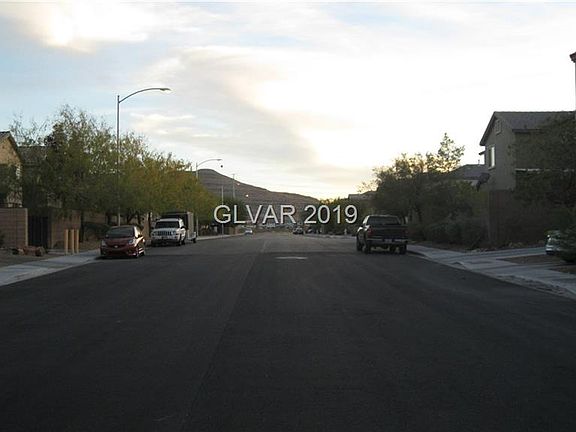 5th image of 10572 Mann St