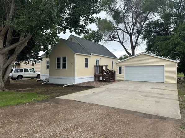 912 9th Ave SE, Sidney, MT 59270