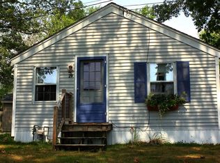 29 Webster St, Wareham, MA 02571