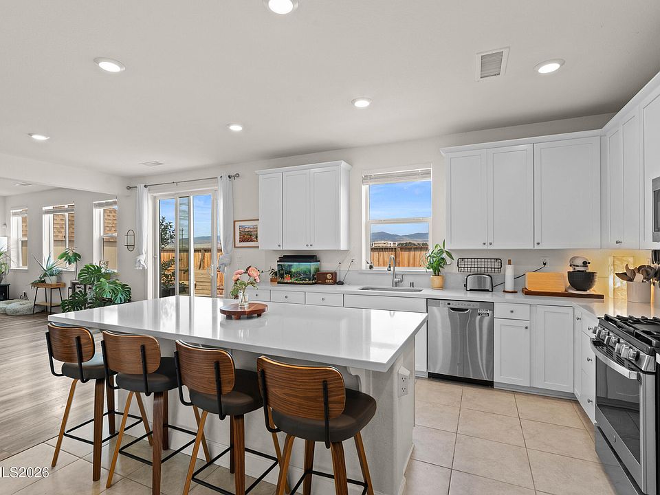 1st image of 1183 Peony Ln