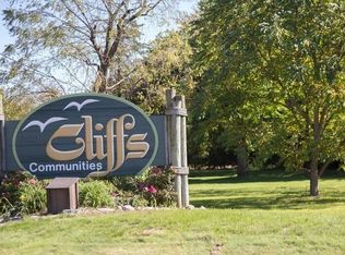 859 Cliffs Dr APT 106-C, Ypsilanti, MI 48198