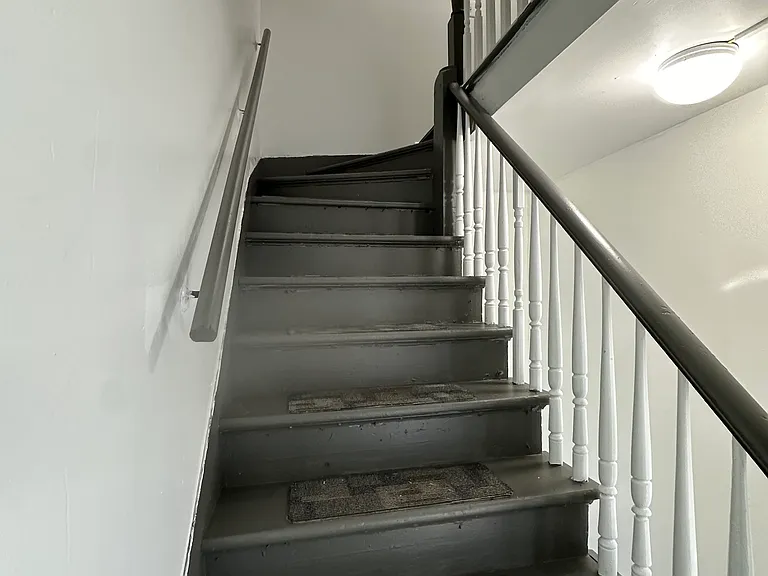 35 Maud St #2 — Photo 46