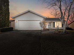 5013 Stage House Trl, Madison, WI 53714