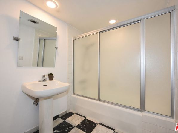 821 Bay St APT B2