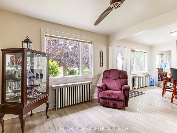 4th image of 190 Grange St