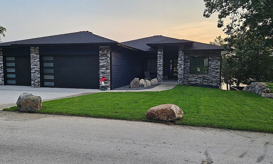 1st image of 9147 Diamondhead Dr