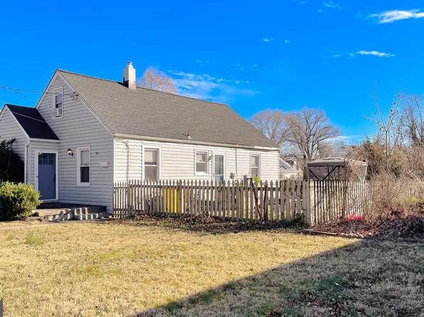 31 Governors Gate Ln, Linthicum, MD 21090