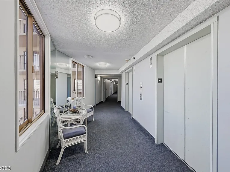 205 E Harmon Ave #405 — Photo 2