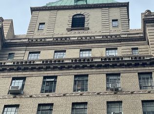 333 W 56th St APT 8C, New York, NY 10019