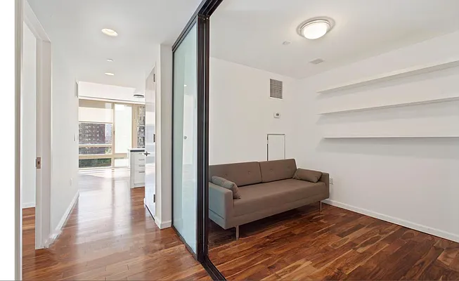 Rented by Hooli Homes New York Inc | media 16